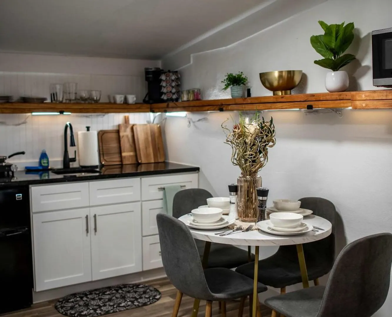 Downtown 1Br Cottage For 4 - Renovated 坦帕 公寓