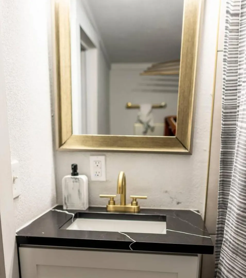公寓 Downtown 1Br Cottage For 4 - Renovated 坦帕